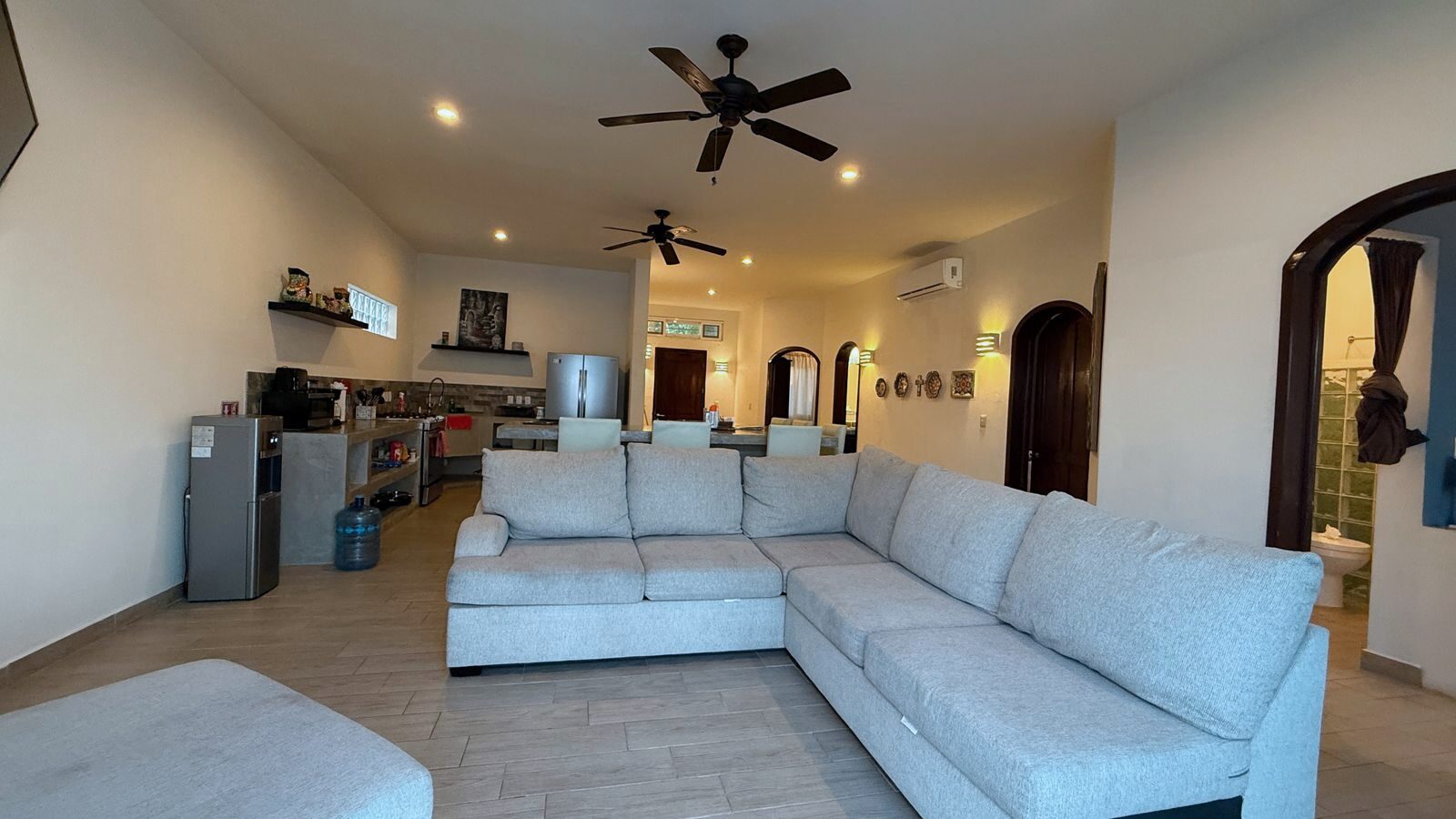 Bright, airy living area at Rincón del Descanso