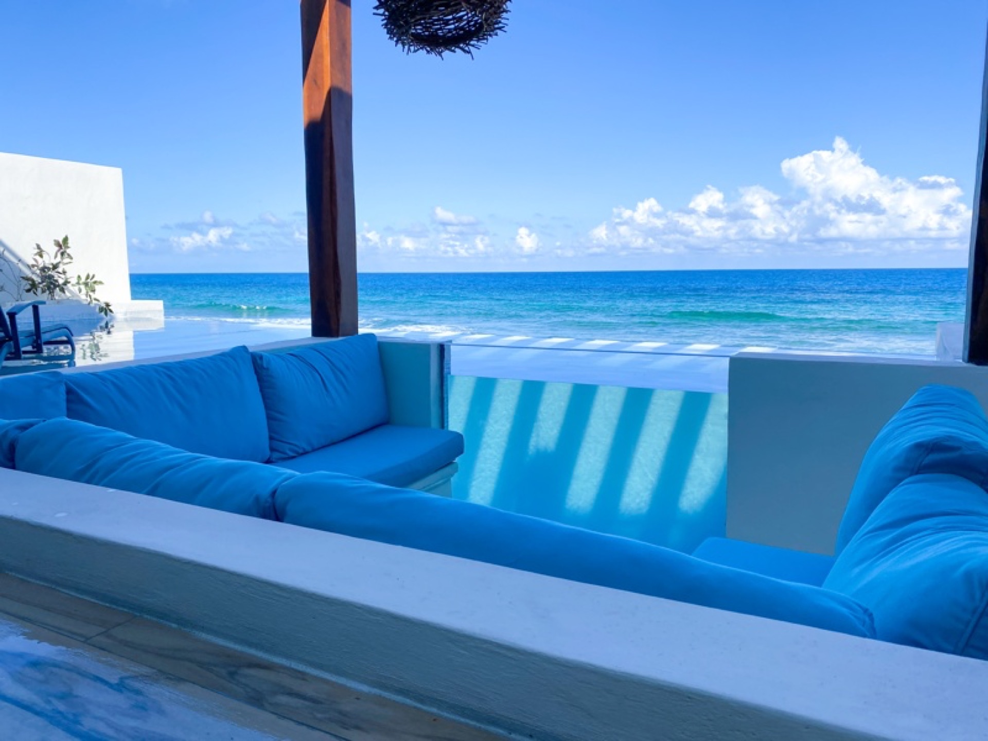Pool pergola from another angle — oceanfront vacation rental Isla Mujeres